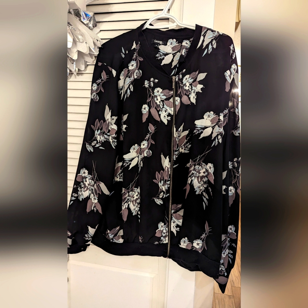 Zip-up thin jacket